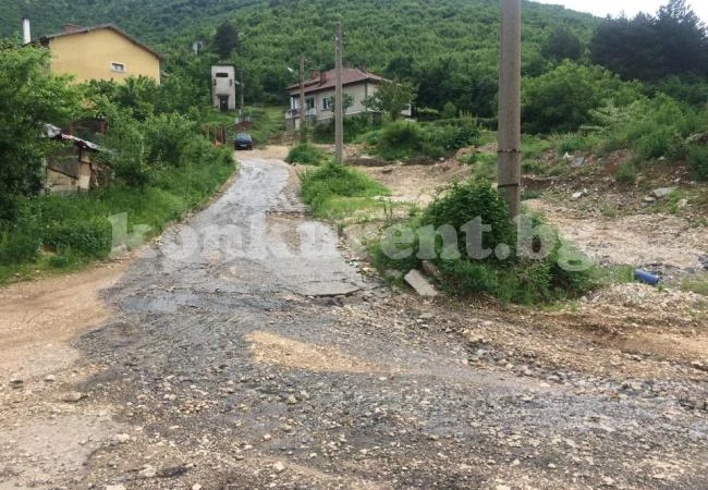 Врачани изреваха заради адска воня