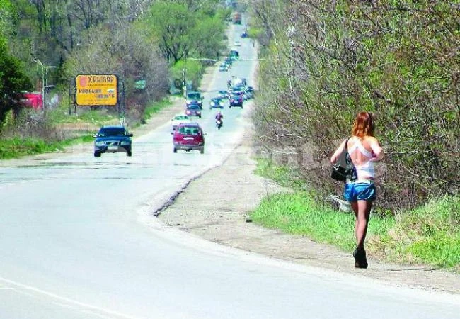 Махат проститутките край морето