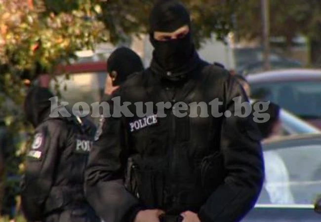 Арестуваха двама братя при спецакция за дрога