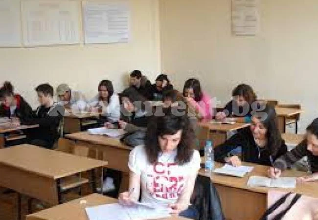 Половината абитуриенти в Монтанско – на матура по география