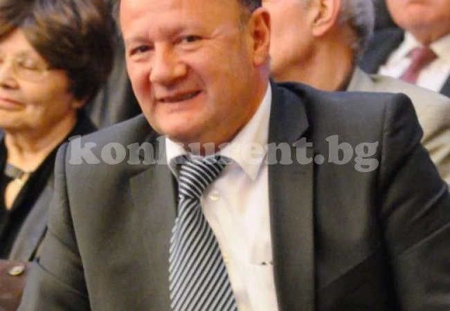 Михаил Миков ще празнува 24 май с българите в Молдова