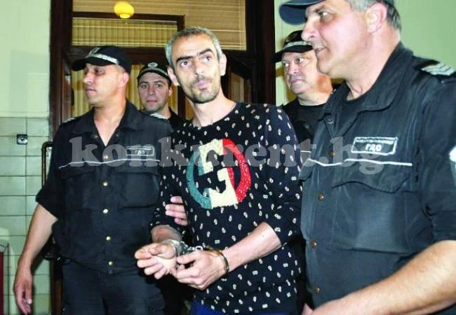 Рецидивист с 5 присъди закла съседа си