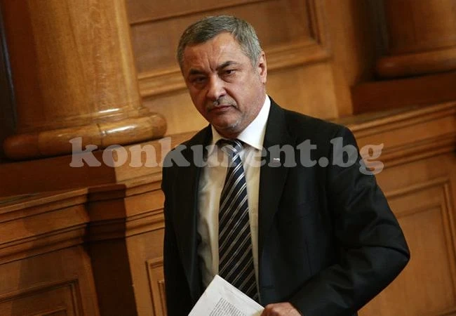 Патриотите заплашиха да развалят коалицията