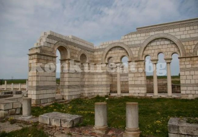 Патриотите дариха средства за Голямата базилика в Плиска