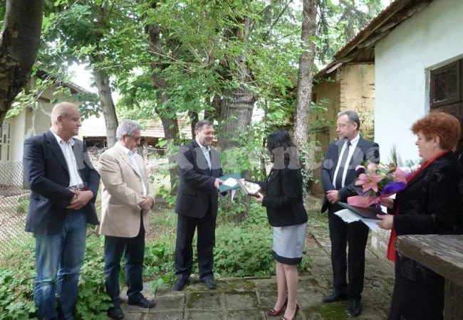 Връчиха наградите за поезия „Иван Нивянин”