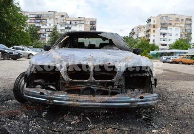 Драснаха клечката на БМВ във Враца