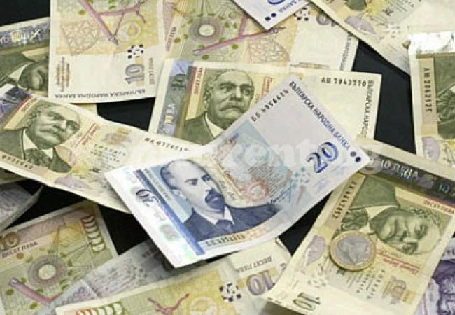 Възрастна столичанка даде 20 бона на „ало” измамници