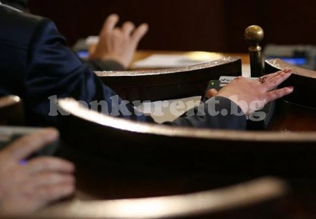 Парламентът гласува едонодушно срещу преселниците за местния вот