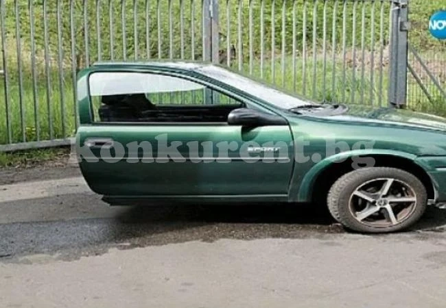Мъж съвсем буквално раздели на две всичко с бившата
