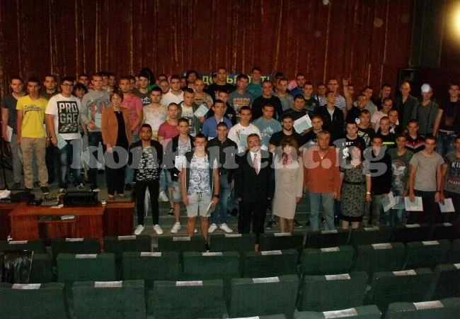 Връчиха дипломите на учениците от техническата гимназия във Враца
