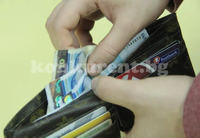 Фирми бавят заплати във Врачанско