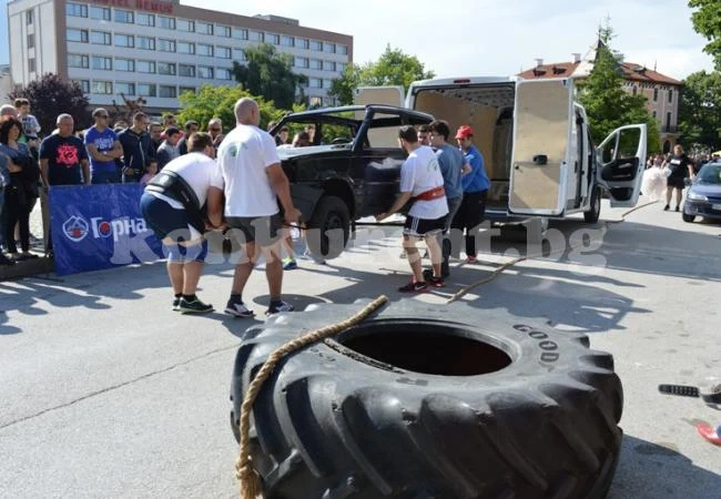 ВИДЕО: „Силните срещу дрогата“ впечатлиха врачани