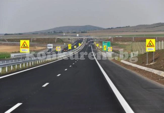 Автовоз е заприщил магистрала \