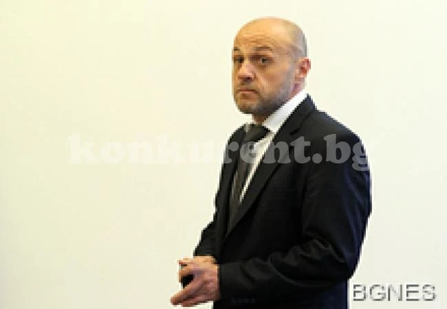 Т. Дончев: Няма място за паника заради ситуацията в Гърция