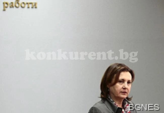 Бъчварова докладва утре за мерките срещу ромската престъпност