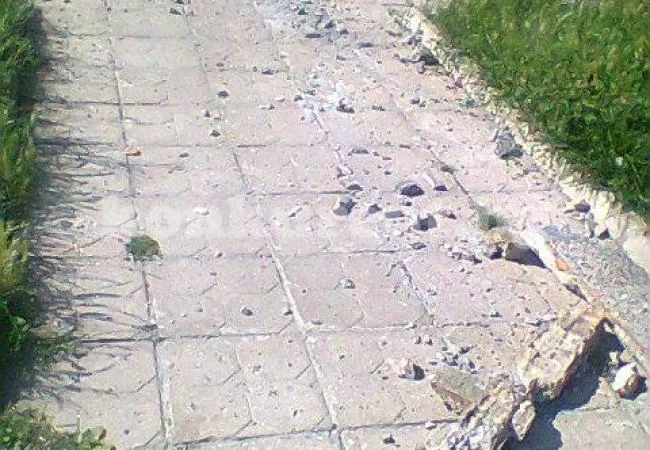 Рушаща се тераса едва не уби човек във Враца