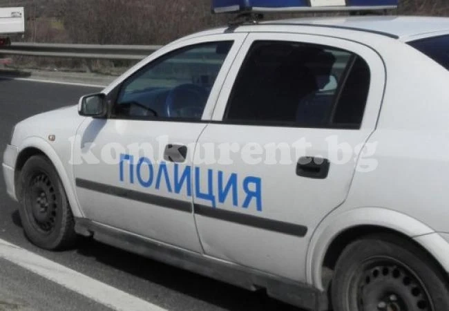 Кола без шофьор удари автобус