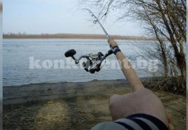 Удариха с актове трима рибари край Лом