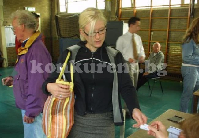 Полша решава за еврото на референдум?