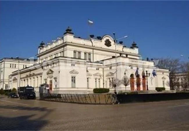Референдумът виси на косъм