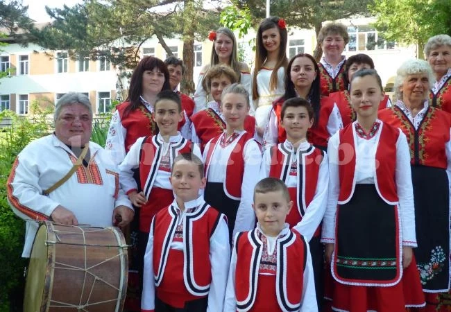 Самодейци от Оселна отиват на Роженския събор