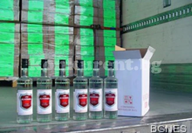 2 000 бутилки водка за английския пазар задържаха на Дунав мост 2 