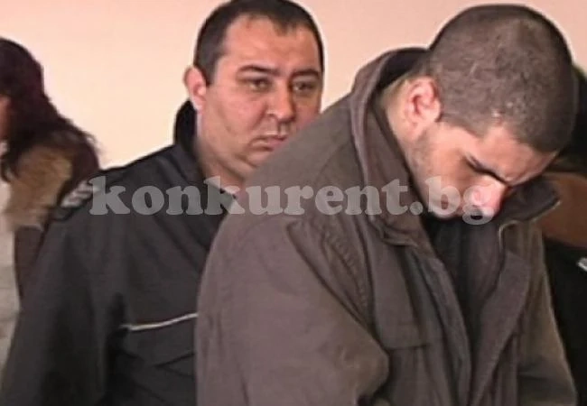 13 години затвор за внук, заклал баба си