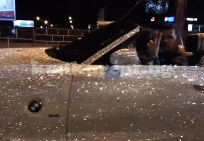 BMW покрито с кристали Сваровски кръстосва Кишинев