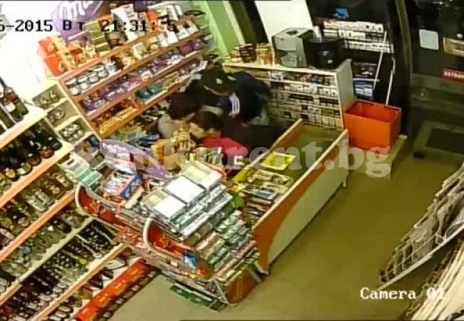 Заловиха крадец в магазин във Враца