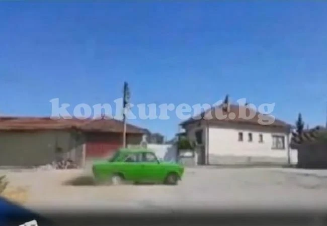 Невръстни шофьори подлудиха село с безумни дрифтове (ВИДЕО)