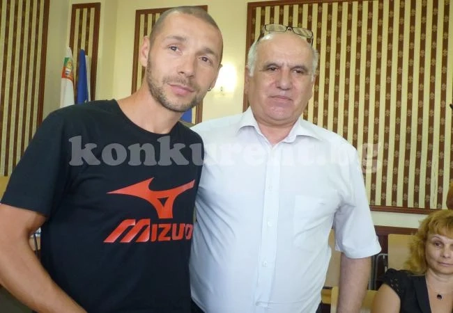 Предлагат Митко Ценов, Йоло Николов и Пенка Георгиева за почетни граждани на Мездра