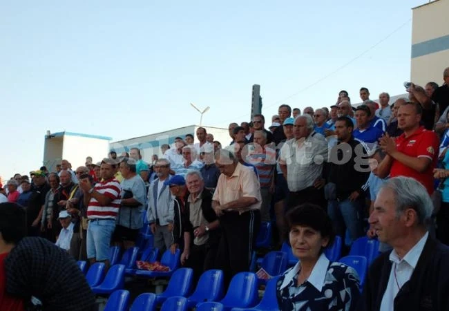 Монтана пак осигури транспорт за феновете си, този път до Ловеч