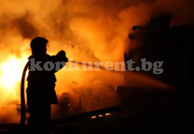 Горя гараж в село Търнава
