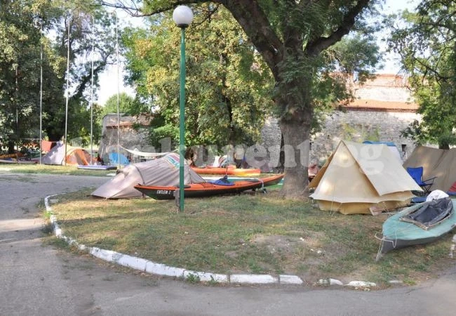 Видинчани посрещнаха международната регата