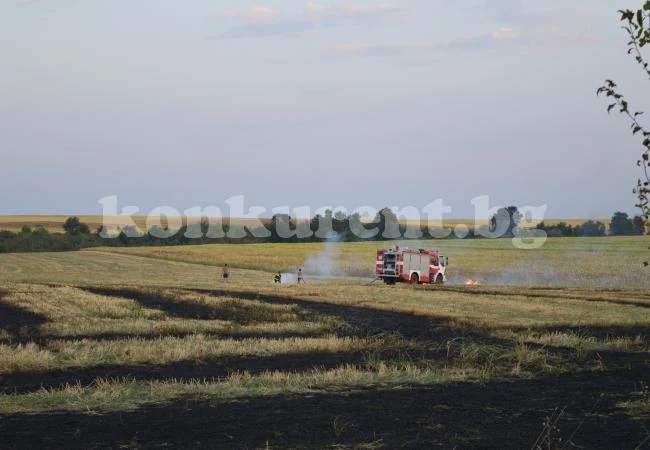 Огън погълна противопожарен автомобил