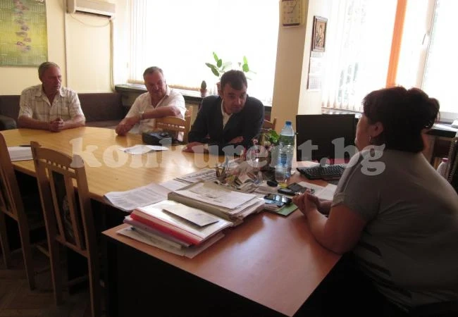 Хайтов продължава да нищи запалените ниви във Врачанско