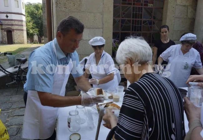 Дадоха курбан за жителите на Бяла Слатина