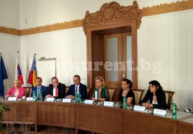 Делегация от Враца се завърна от посещение в Нитра
