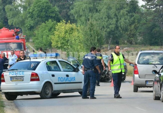Двама 25-годишни загинаха край Петрич