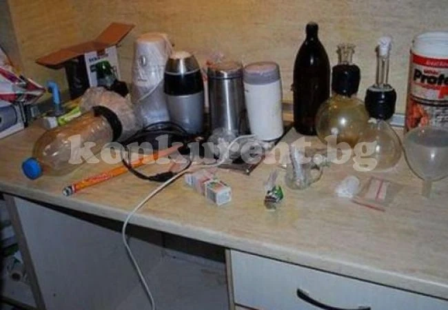 Полицията разби нарколаборатория