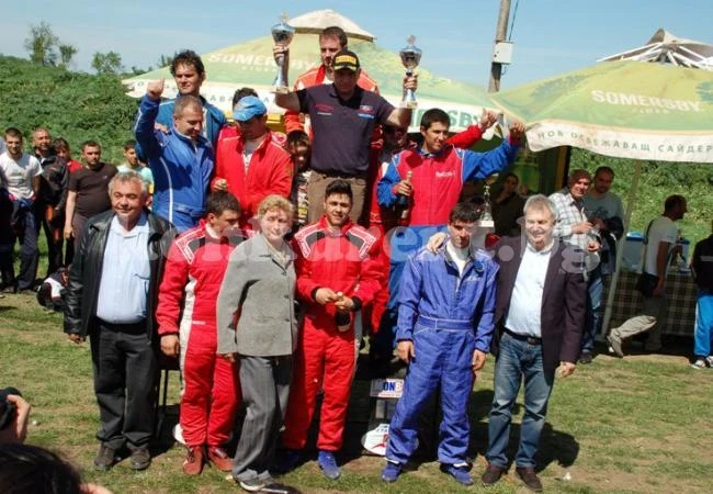 Старт-Н триумфира с купата в рали кроса