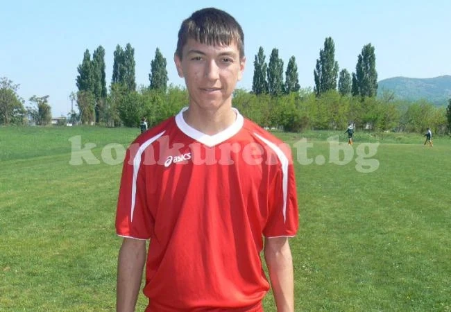 Стрелец от Гложене носи победа на Монтана при U19