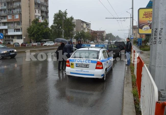 „Ситроен” и „Мерцедес” се помляха във Враца