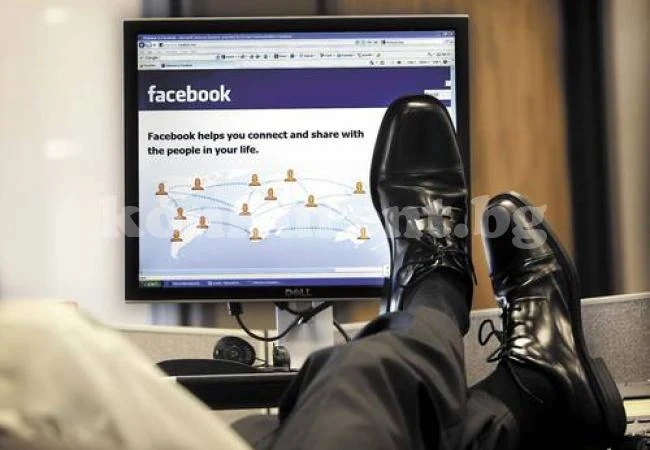 Търсим работа през facebook