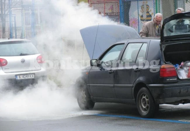 Горя „Голф“ в Мездра
