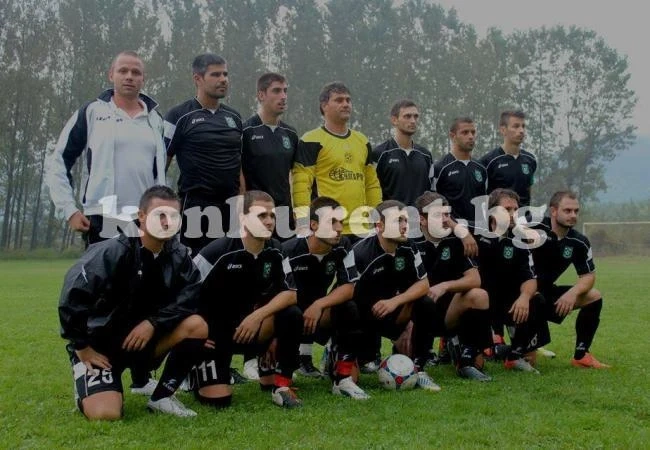 Криводол надви Монолит в трилър с 4:3