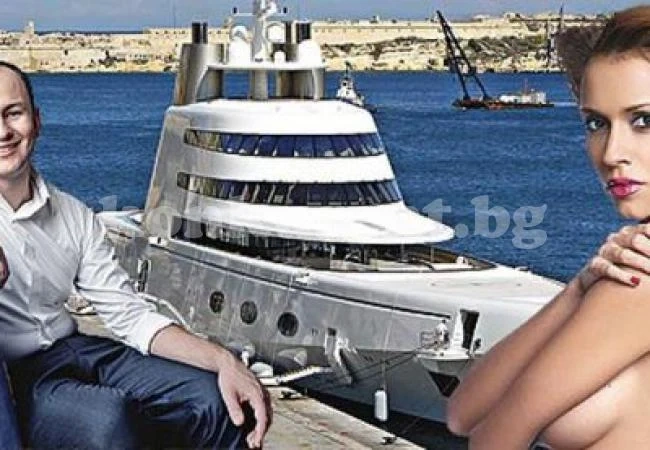 Още една мега яхта на богаташ пори моретата