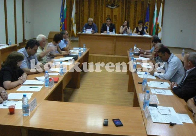 Съветниците в Криводол хващат последния влак