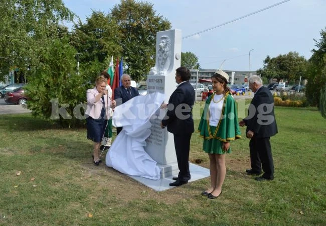 Откриха паметник на опълченците на Шипка от община Криводол