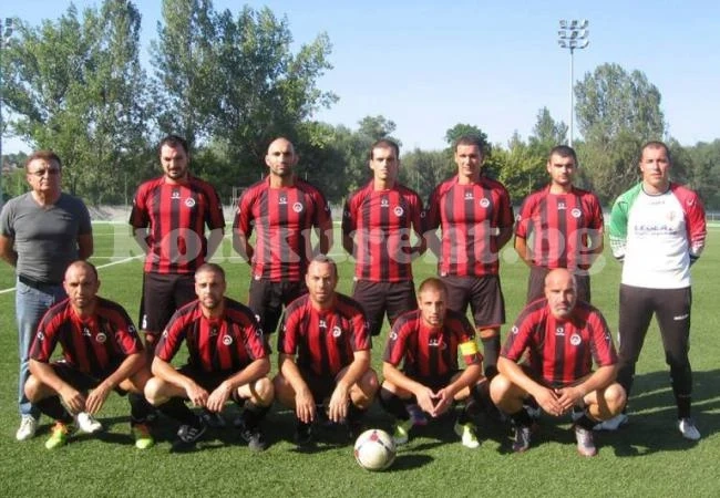 С 10 души Монолит падна от Мездра